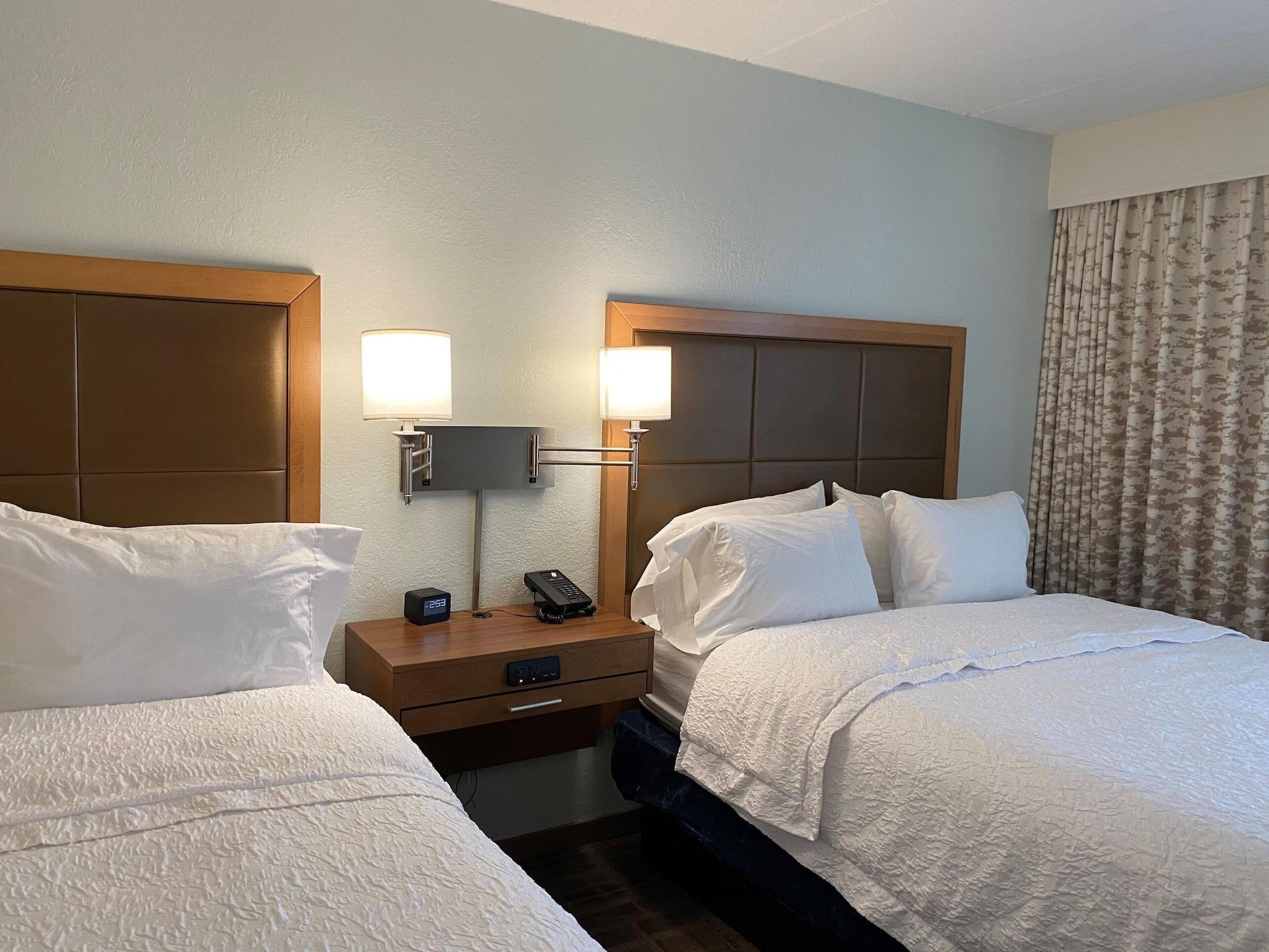 Hampton Inn By Hilton Milford Exteriör bild